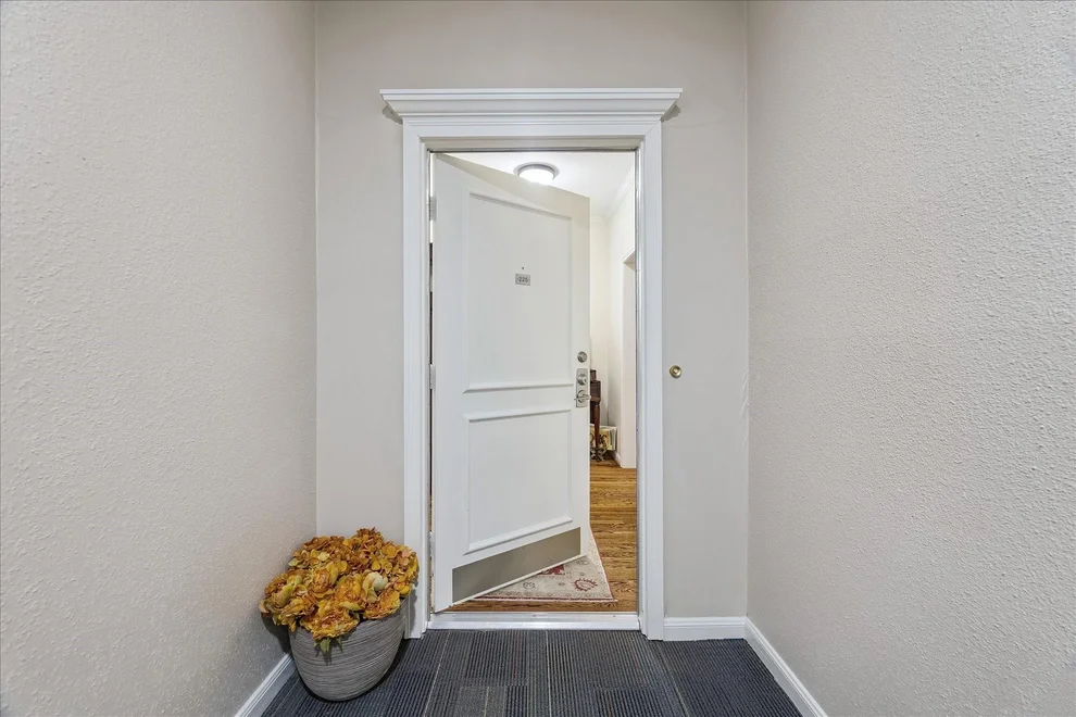 Unit for sale at 2400 N Braeswood Boulevard, Houston, TX 77030