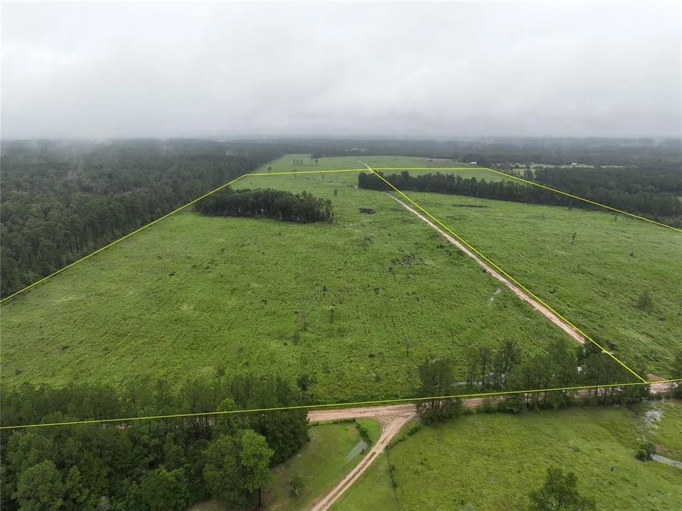 Unit for sale at 7 Sunflower Road, Dallardsville, TX 77351