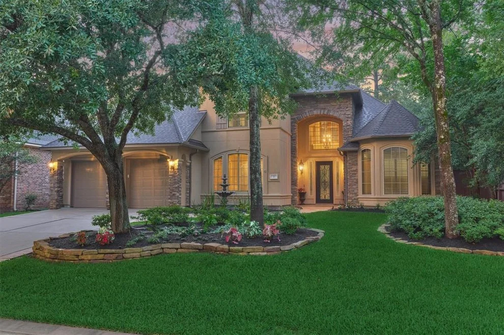 Unit for sale at 2 Amulet Oaks Place, The Woodlands, TX 77382