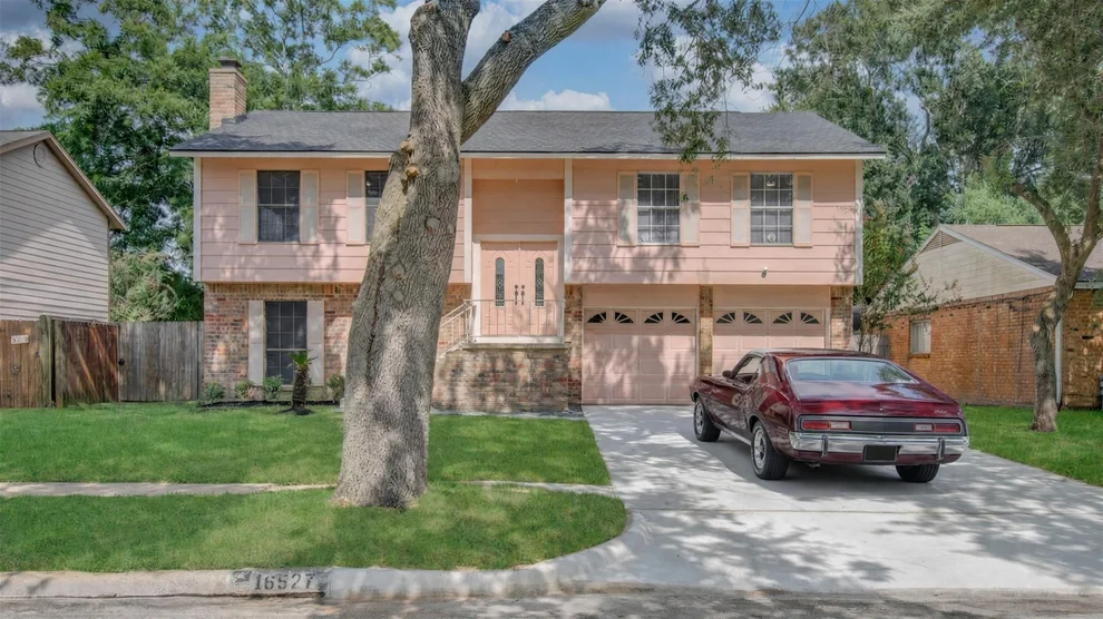 Unit for sale at 16527 Quail Dale Drive, Houston, TX 77489