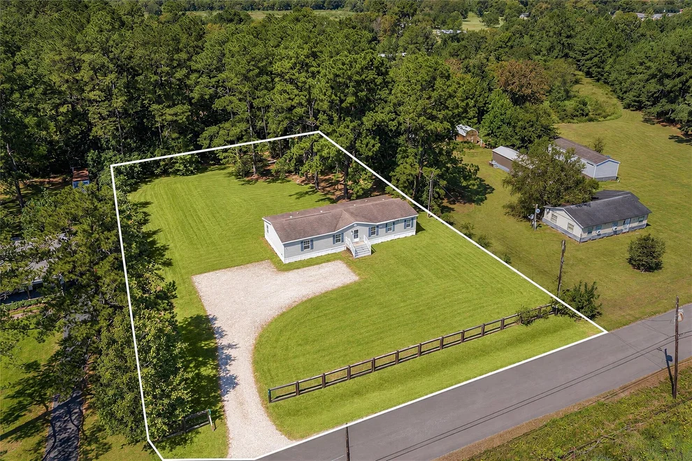 Unit for sale at 770 Ryan Road, Sour Lake, TX 77659