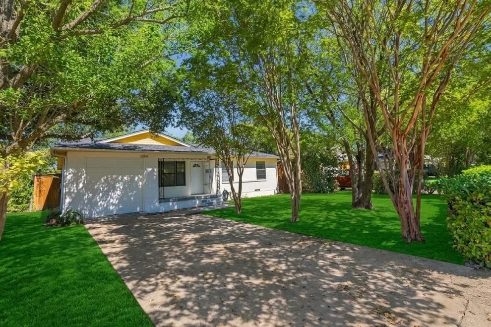 Unit for sale at 2527 Gross Road, Dallas, TX 75228