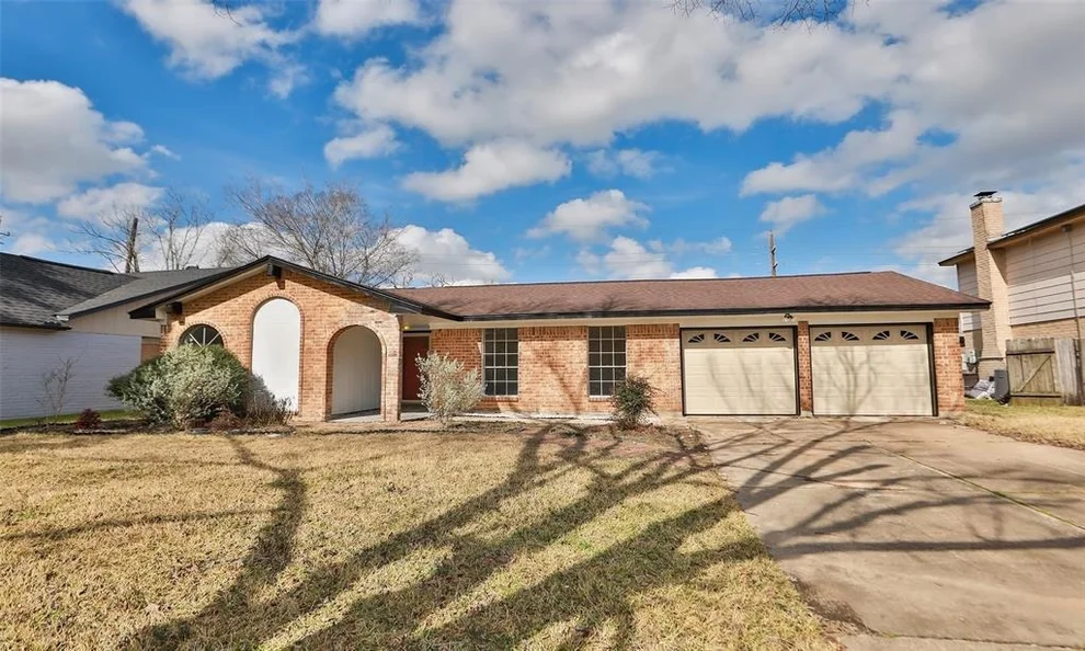 Unit for sale at 19426 Leafwood Lane, Houston, TX 77084