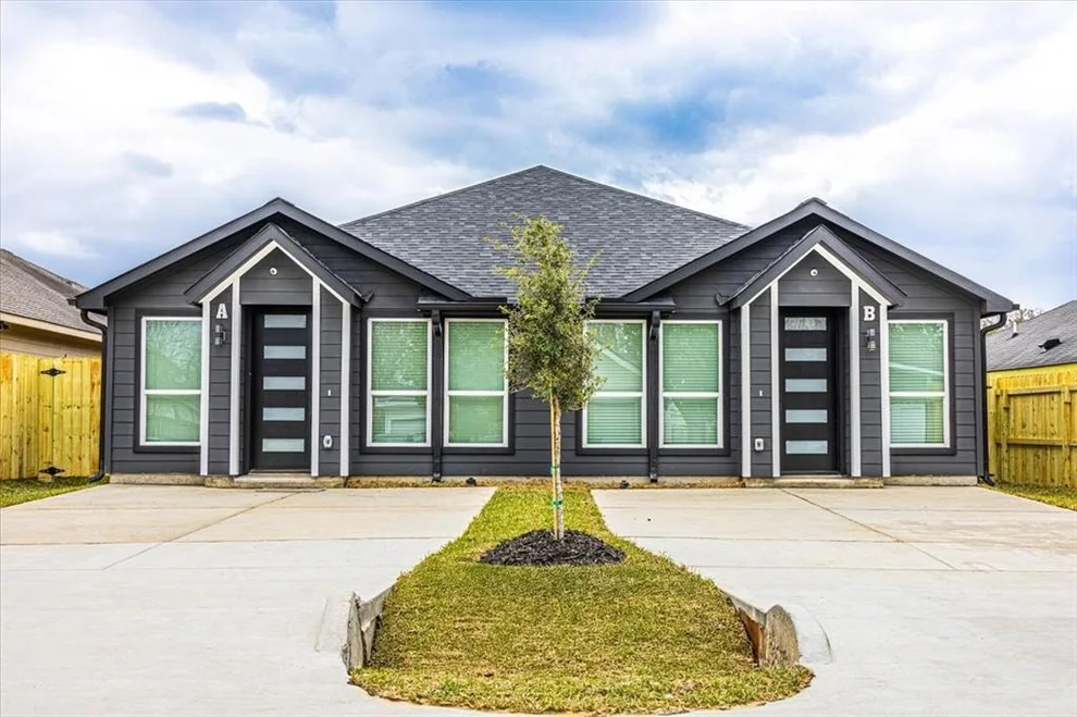 Unit for sale at 4428 Rosemont Street, Houston, TX 77051