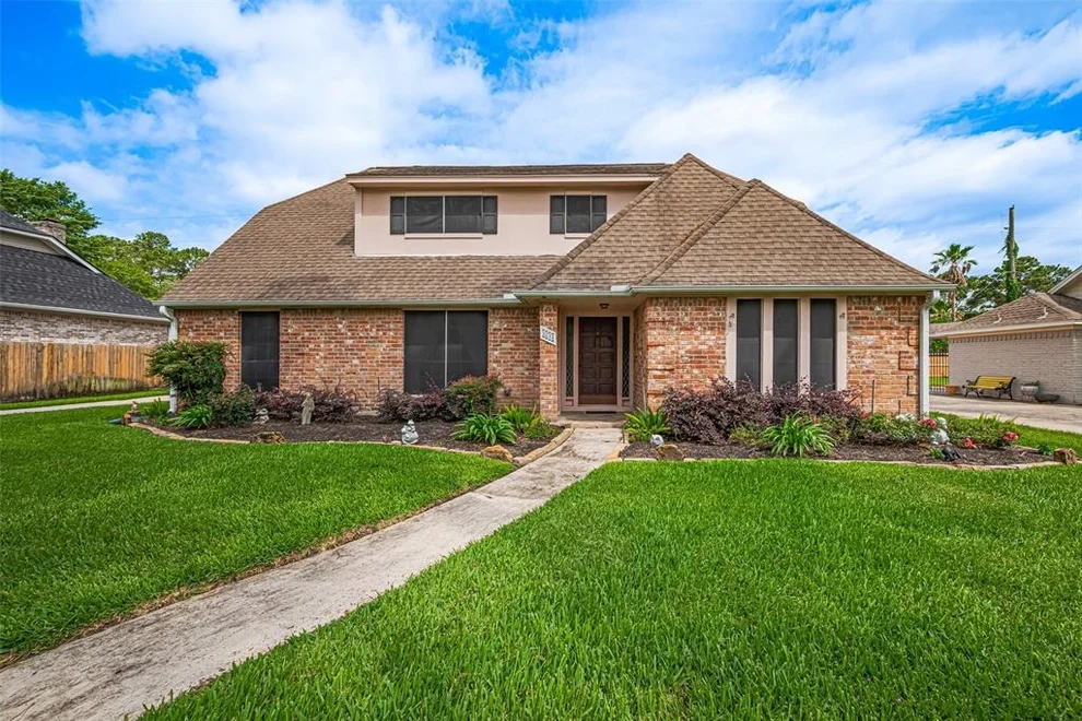 Unit for sale at 5214 Green Springs Drive, Houston, TX 77066