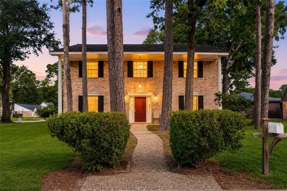 Unit for sale at 5938 Foresthaven Drive, Houston, TX 77066