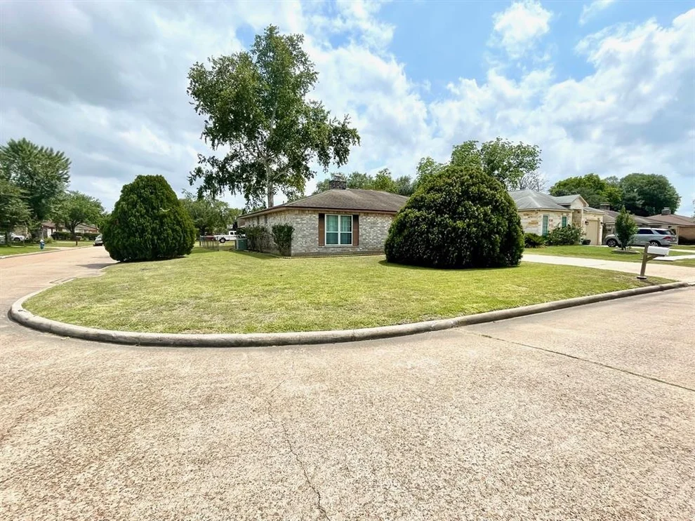 Unit for sale at 13011 Harwin Drive, Houston, TX 77072