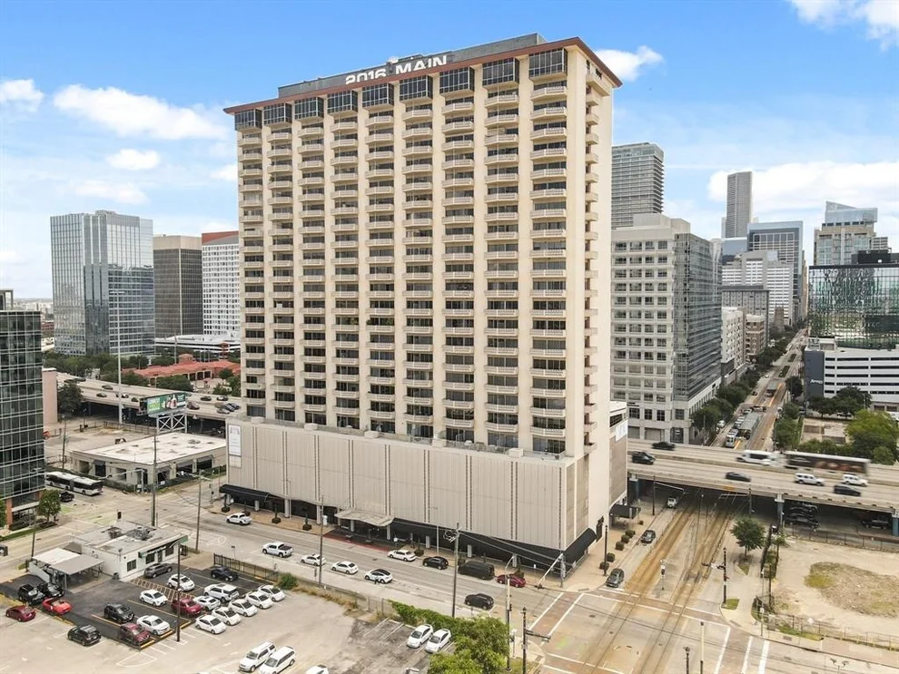 Unit for sale at 2016 Main Street, Houston, TX 77002