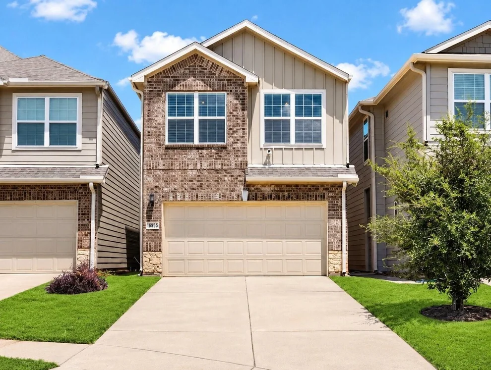 Unit for sale at 17144 Wilthorne Colony Court, Houston, TX 77084