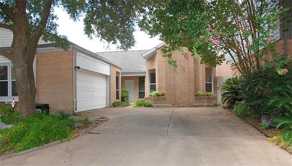 Unit for sale at 2118 Linea Del Pino Street, Houston, TX 77077