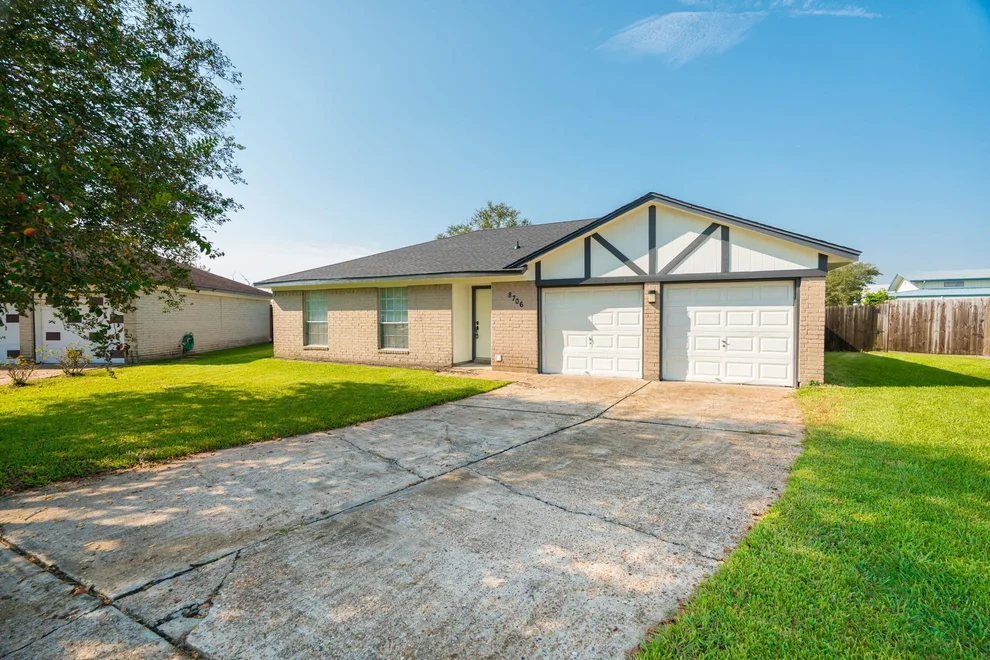 Unit for sale at 8706 Kirkmont Drive, Houston, TX 77089