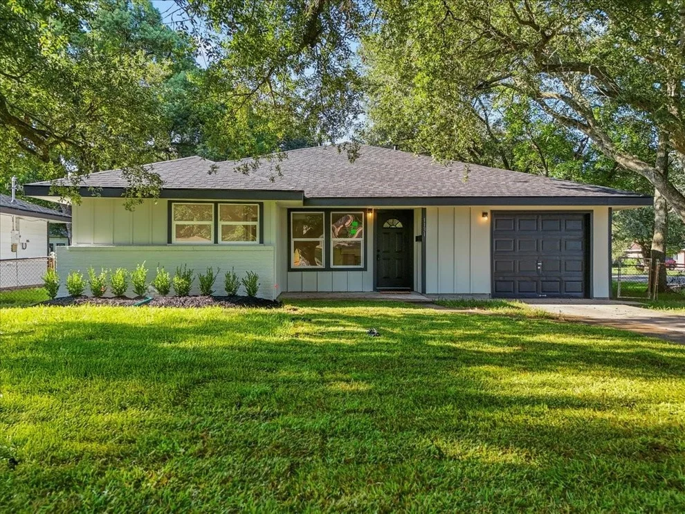 Unit for sale at 1131 Prune Street, La Marque, TX 77568