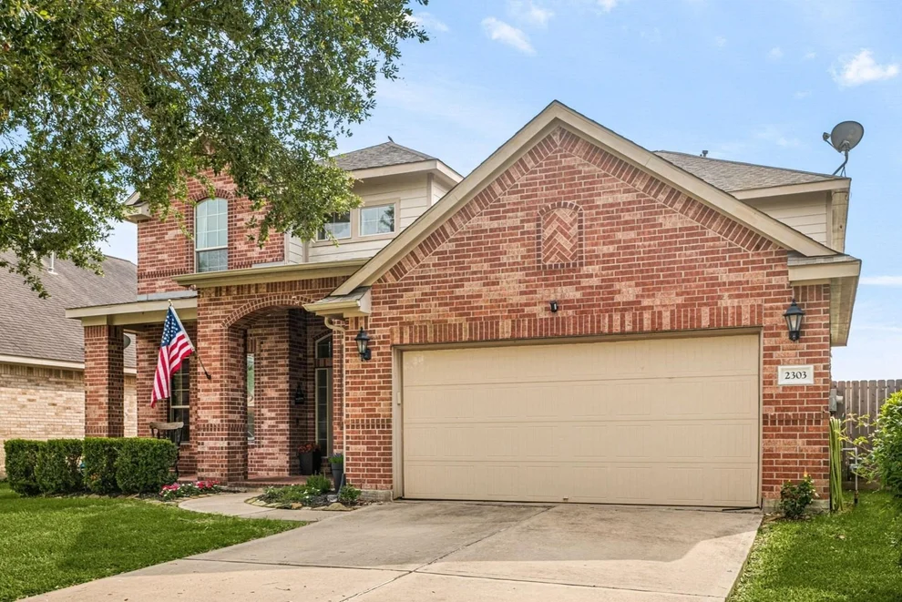 Unit for sale at 2303 Crescent Water, Rosenberg, TX 77471