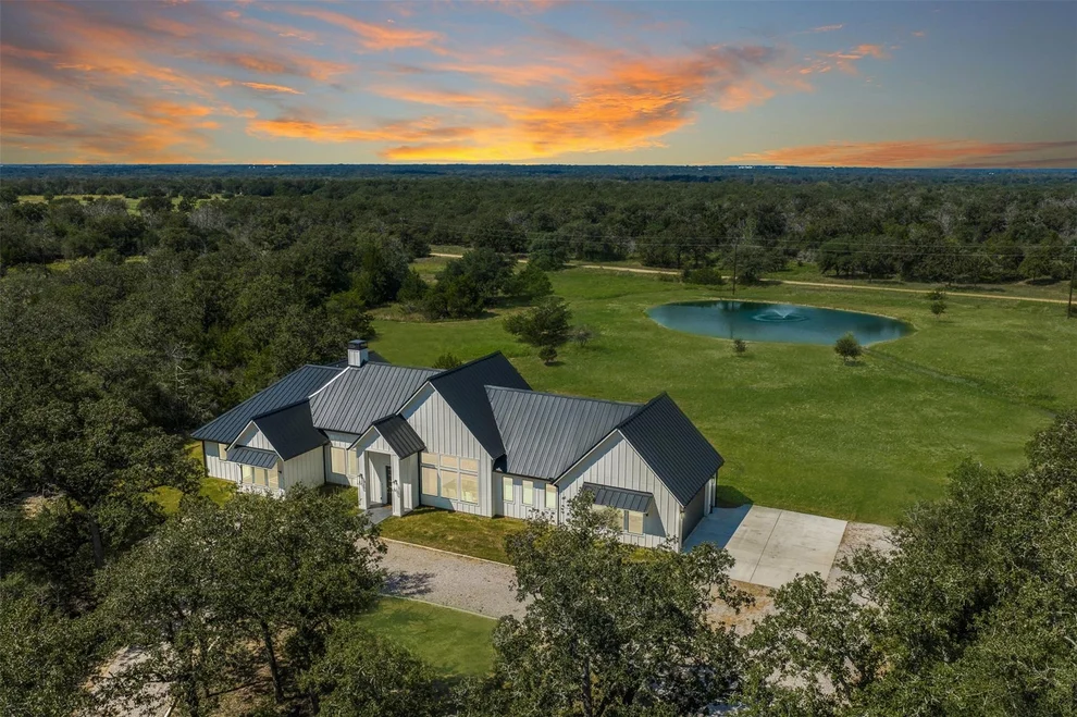 Unit for sale at 224 Sadie Lane, Round Top, TX 78954
