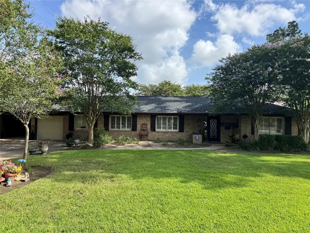 Unit for sale at 10942 Britoak Lane, Houston, TX 77079
