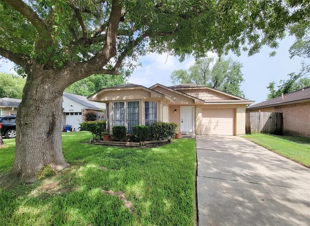 Unit for sale at 6704 Bluebottle Lane, Katy, TX 77449