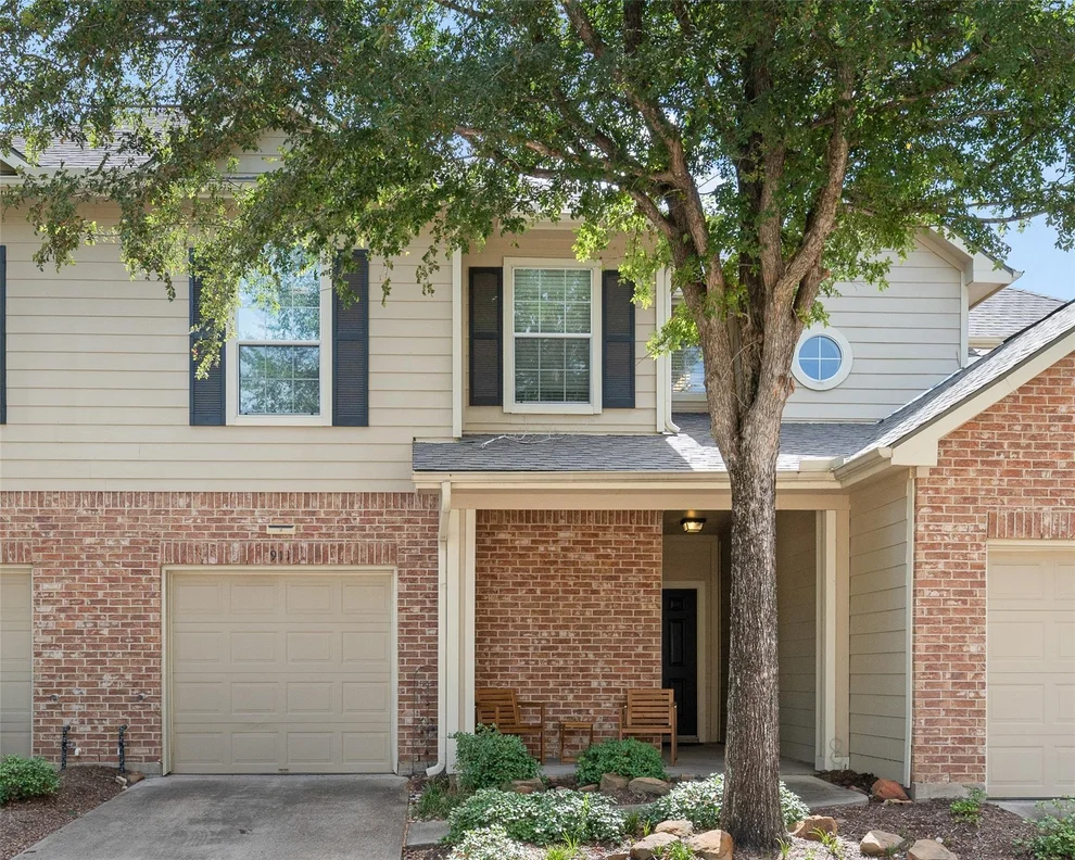 Unit for sale at 911 Fish Creek Drive, Katy, TX 77450