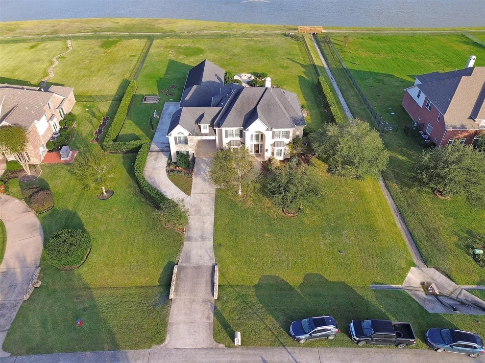 Unit for sale at 1860 Lake Landing Drive, League City, TX 77573