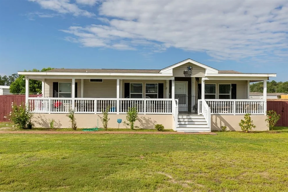 Unit for sale at 17532 Old Highway 105 E, Conroe, TX 77306