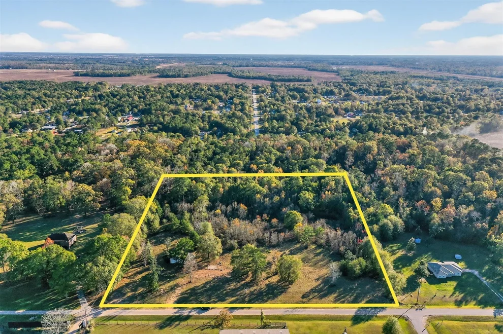 Unit for sale at 230 County Road 3373, Cleveland, TX 77327