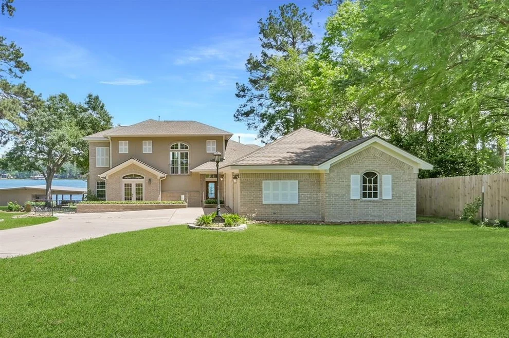 Unit for sale at 15836 Malibu E, Willis, TX 77318