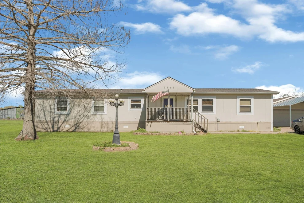 Unit for sale at 9222 Avenue C, Liverpool, TX 77577