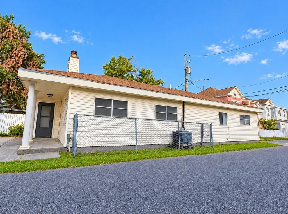 Unit for sale at 1510 24th Street, Galveston, TX 77550