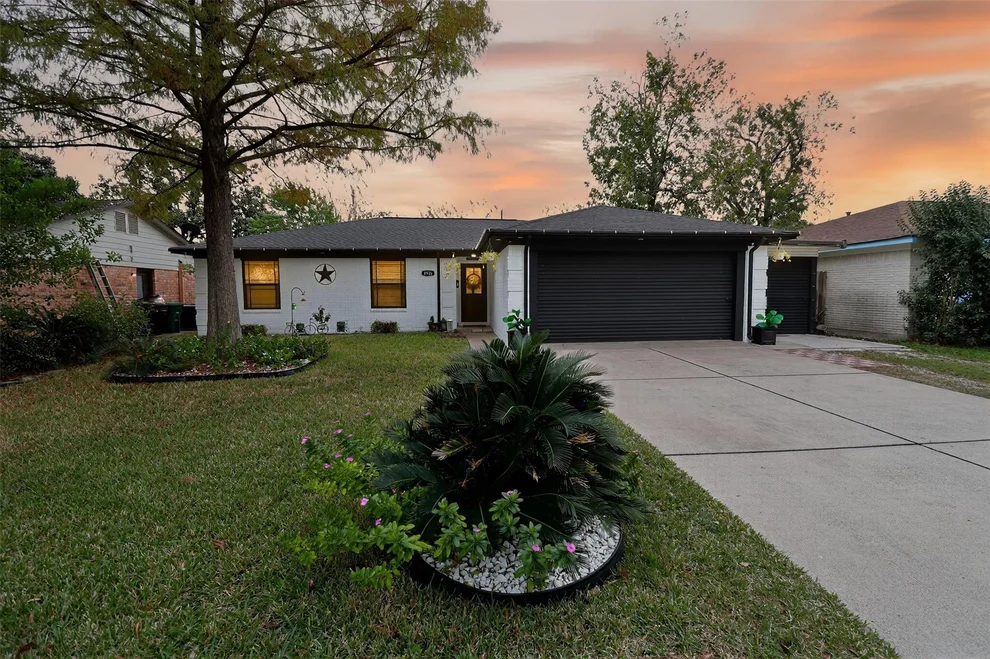 Unit for sale at 8935 Glen Shadow Drive, Houston, TX 77088