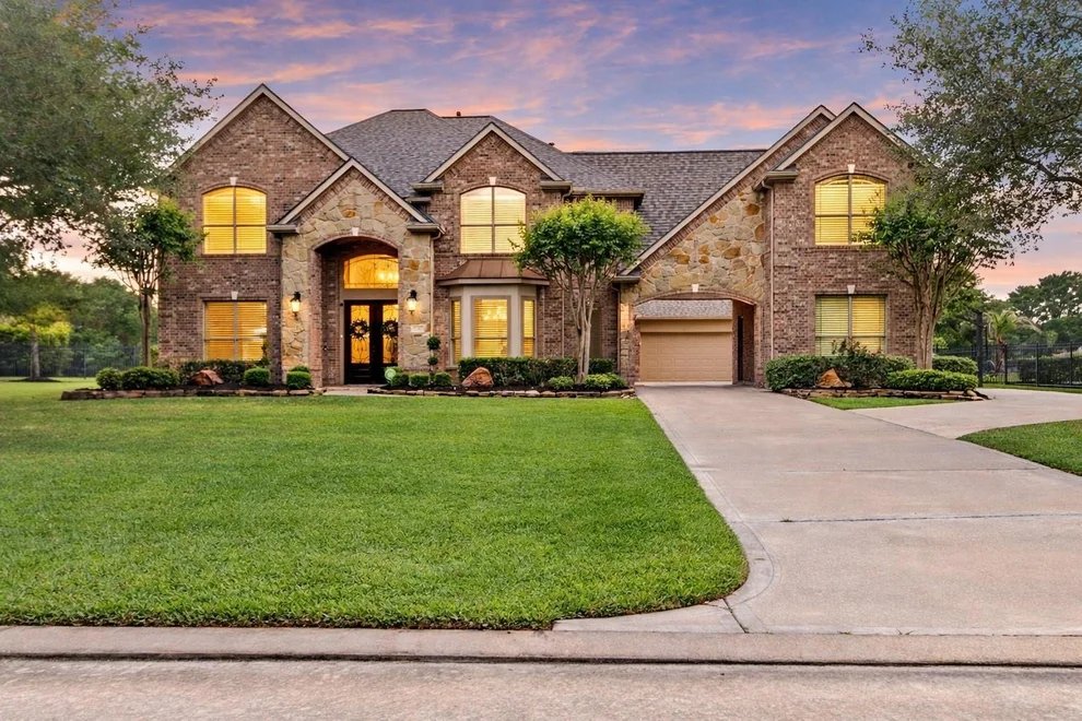 Unit for sale at 21207 Fairhaven Creek Drive, Cypress, TX 77433
