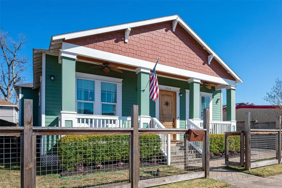 Unit for sale at 304 Walton Street, Houston, TX 77009