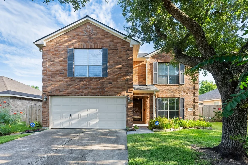 Unit for sale at 7909 Silver Oak Drive, Texas City, TX 77591