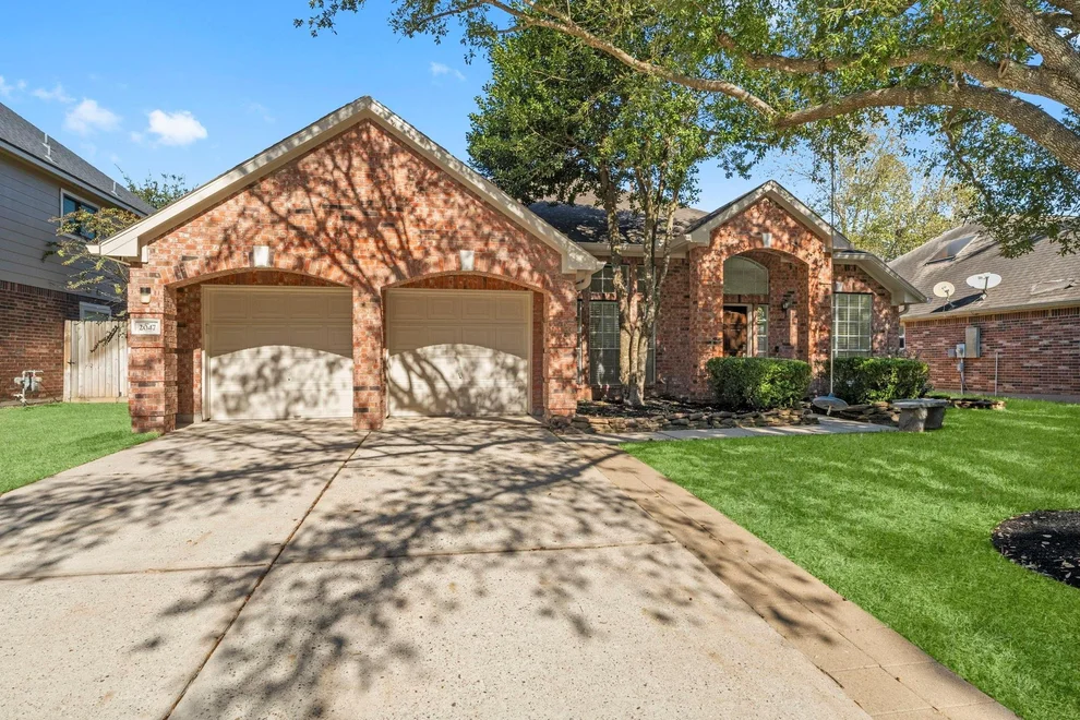 Unit for sale at 2047 Copperwood Park Lane, Spring, TX 77386