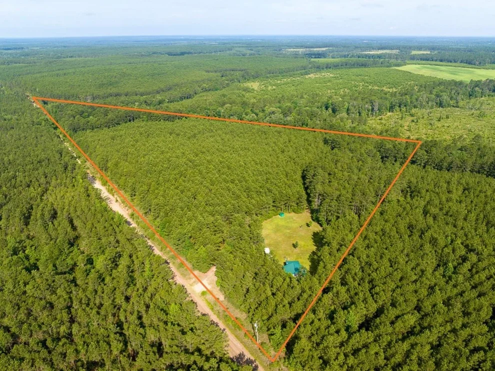 Unit for sale at 1 S Caney Road, Groveton, TX 75845