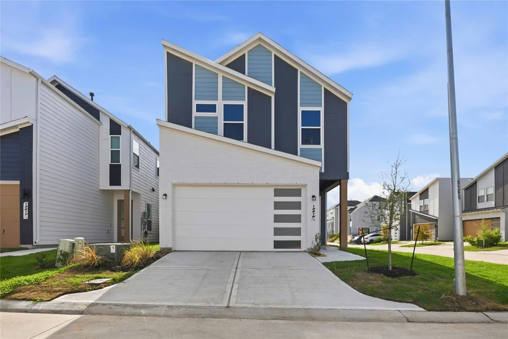 Unit for sale at 13219 Retiro Drive, Houston, TX 77047