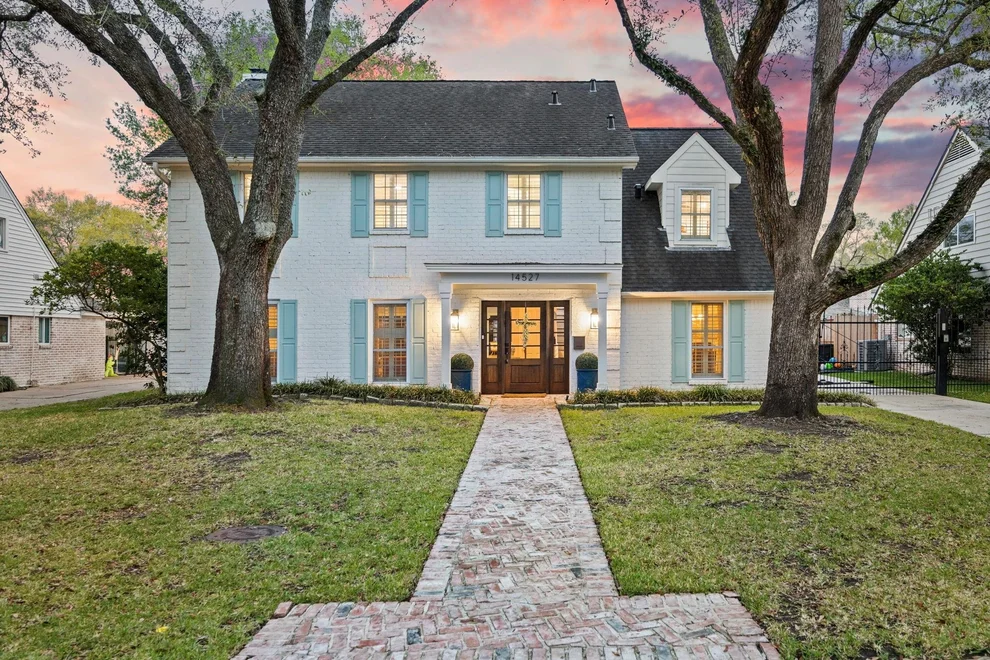 Unit for sale at 14527 Chadbourne Drive, Houston, TX 77079
