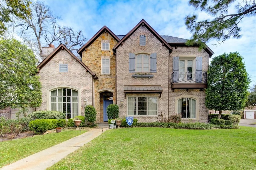Unit for sale at 3702 Blue Bonnet, Houston, TX 77025