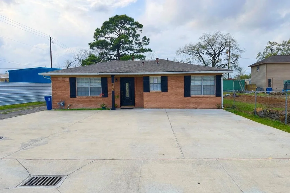 Unit for sale at 813 Georgia Street, South Houston, TX 77587