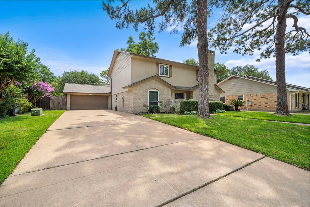 Unit for sale at 2830 Bernadette Lane, Houston, TX 77043
