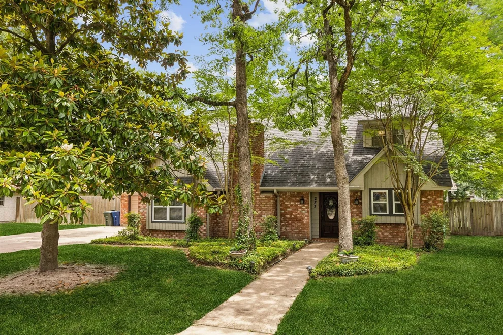 Unit for sale at 233 Magnolia Way, Huntsville, TX 77320