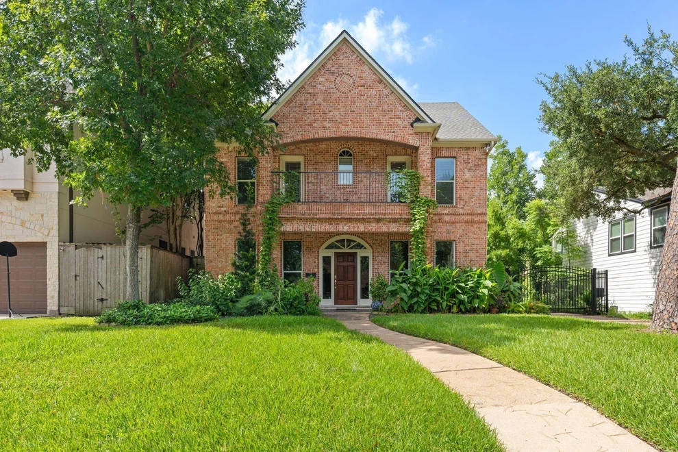 Unit for sale at 3827 Durness Way, Houston, TX 77025