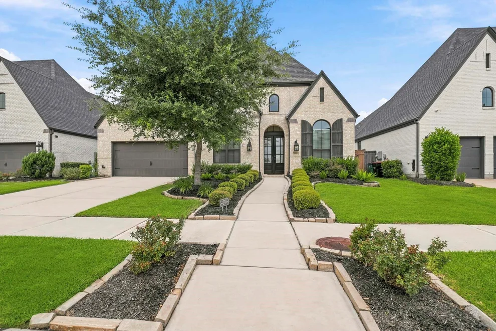 Unit for sale at 2523 Tradewind Pass Drive, Missouri City, TX 77459
