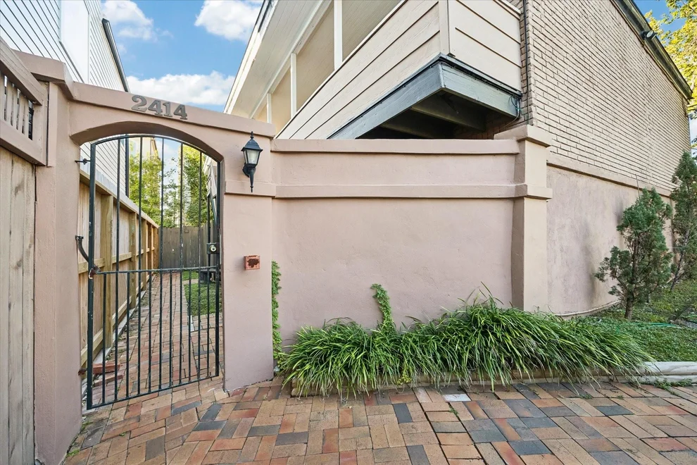 Unit for sale at 2414 Morse Street, Houston, TX 77019