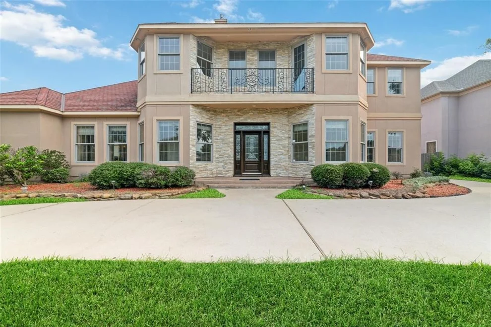Unit for sale at 8316 Summit Place, Houston, TX 77071