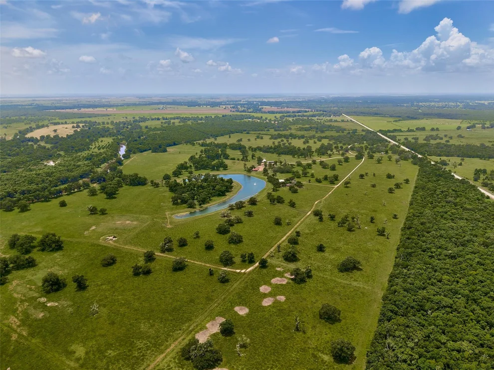 Unit for sale at 9920 Fm-457, Cedar Lane, TX 77415