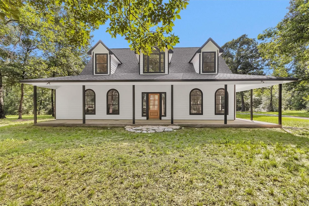 Unit for sale at 14657 Cedar Lane Loop, Willis, TX 77378