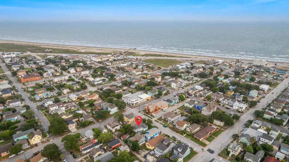 Unit for sale at 1312 Avenue L, Galveston, TX 77550
