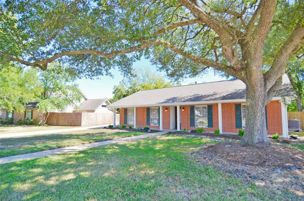 Unit for sale at 4513 S Flamingo Drive, Seabrook, TX 77586