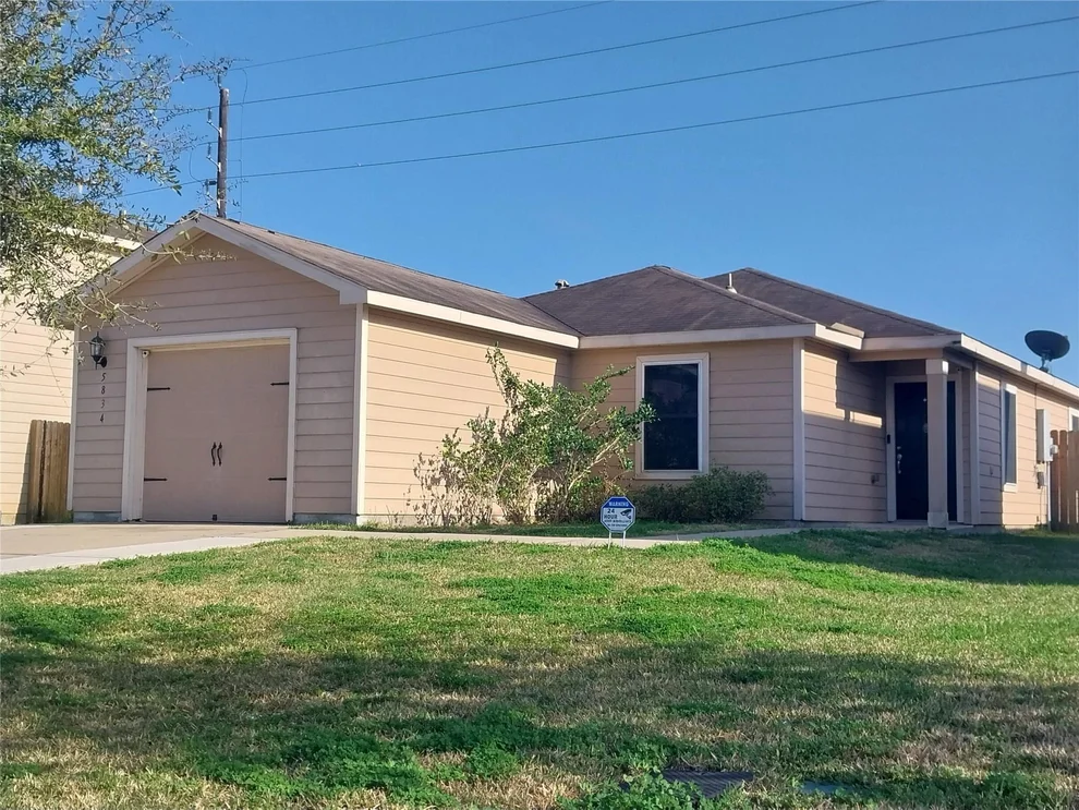 Unit for sale at 5834 Golden Cove Road, Cove, TX 77523