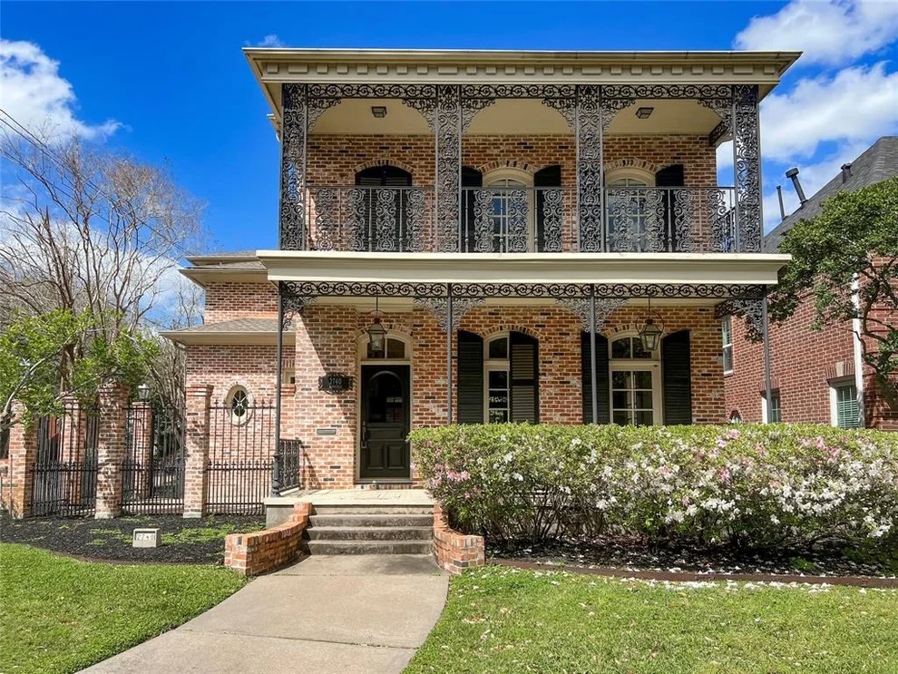 Unit for sale at 2740 Arbuckle Street, West University Place, TX 77005