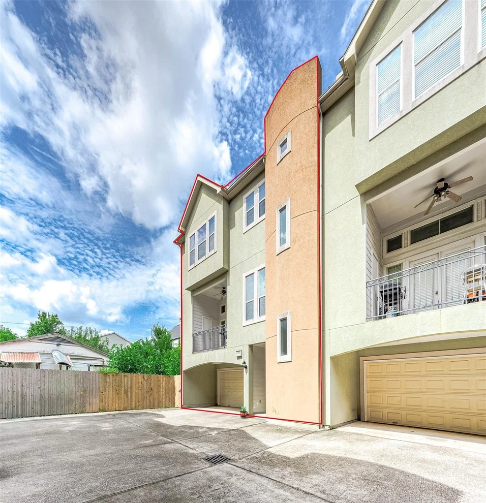 Unit for sale at 5723 Petty Street, Houston, TX 77007